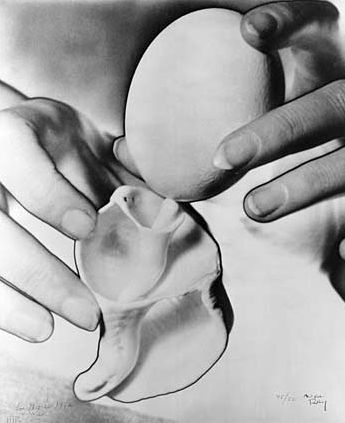 Man-Ray-Egg-and-Shellfish-1931